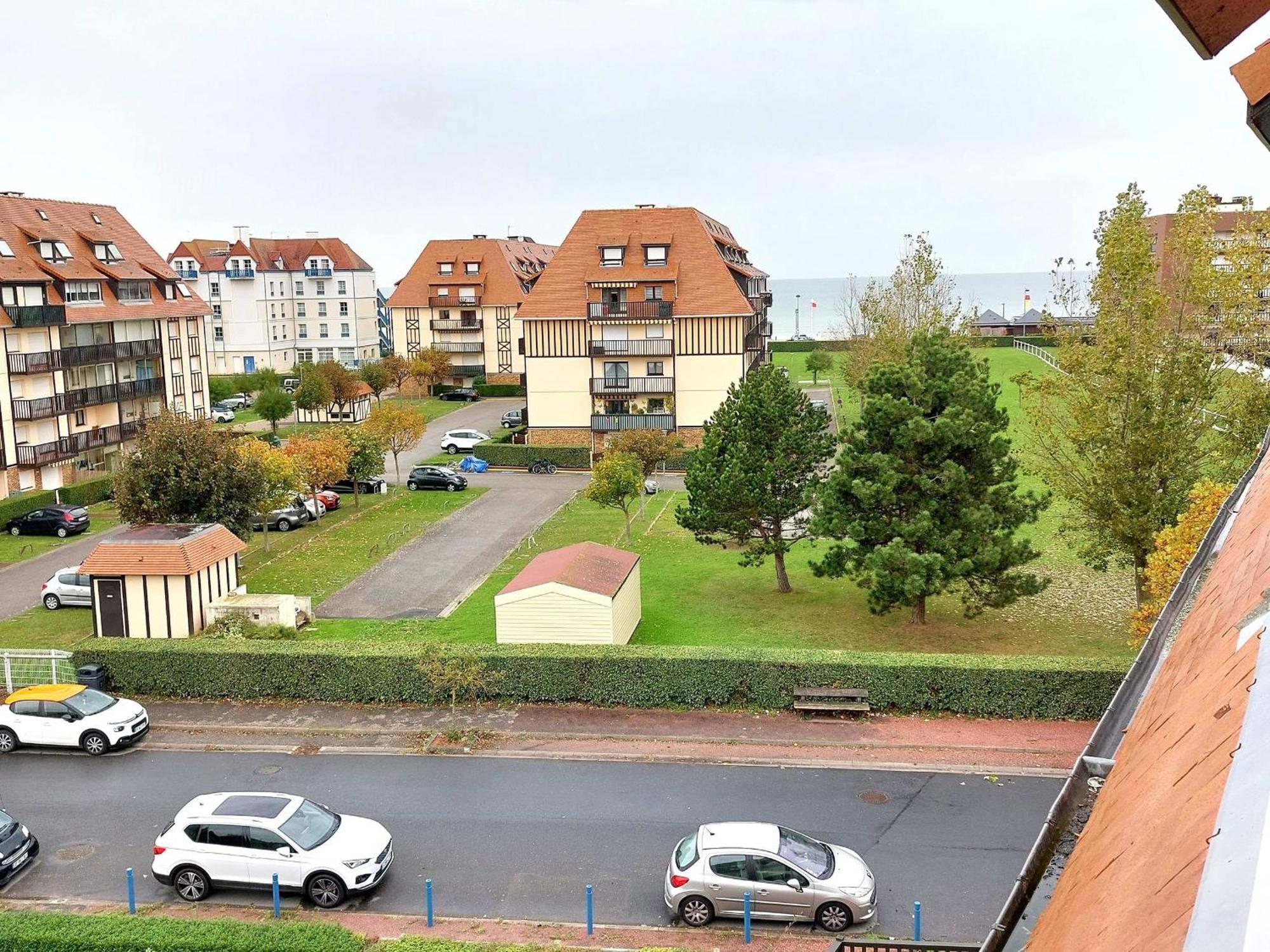 Charmant 2 Pieces Renove Avec Loggia, A Deux Pas De La Plage - Parking Prive - Idealement Situe - Fr-1-712-77 Villers-sur-Mer Buitenkant foto
